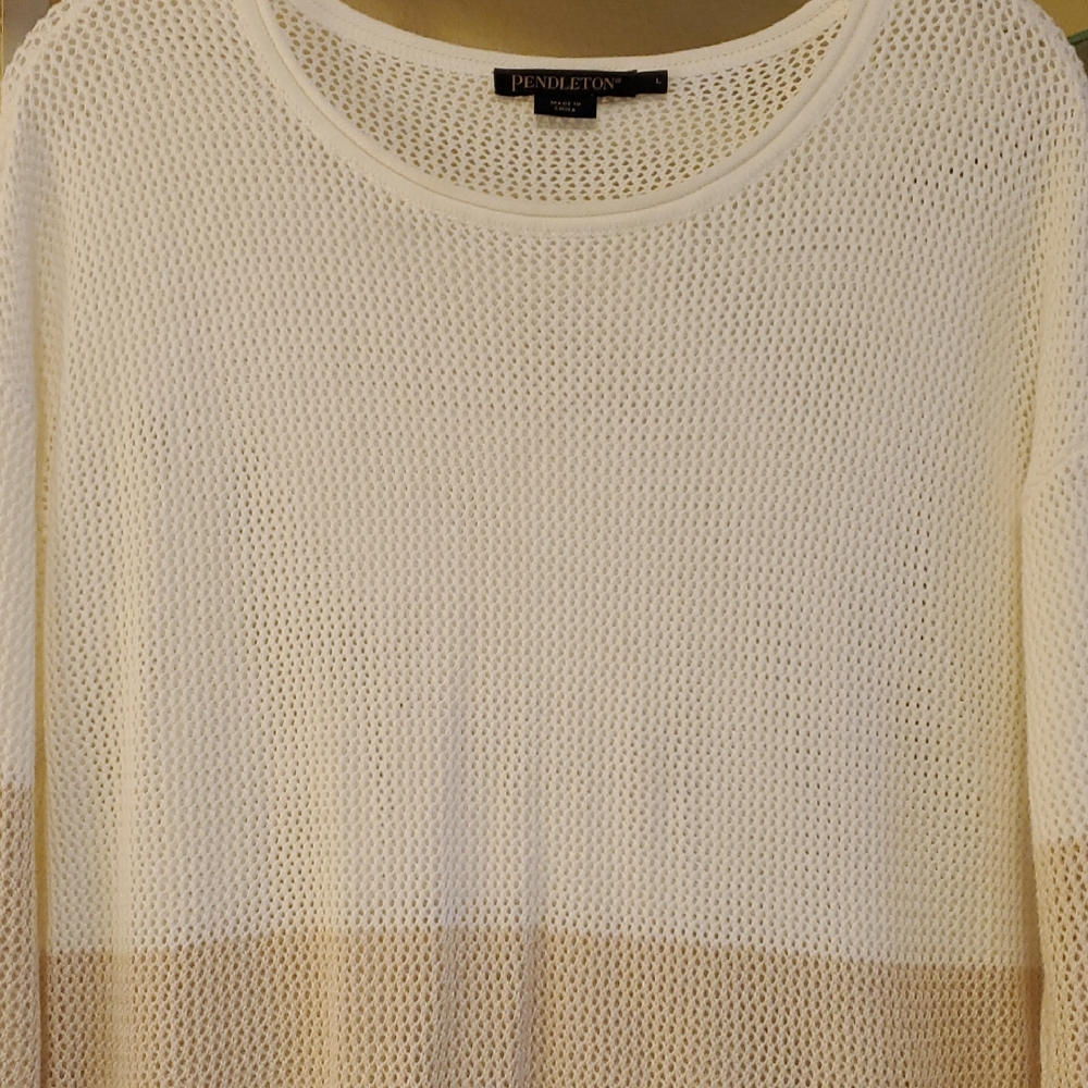 Pendleton White and Tan Crew Neck Sweater with Textured Knit